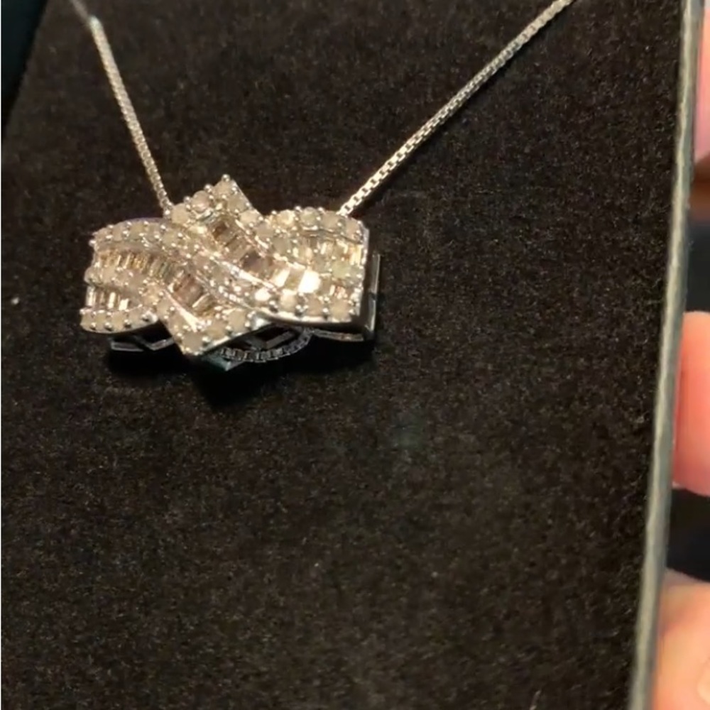Gorgeous Solid Sterling And Diamond Necklace - image 2